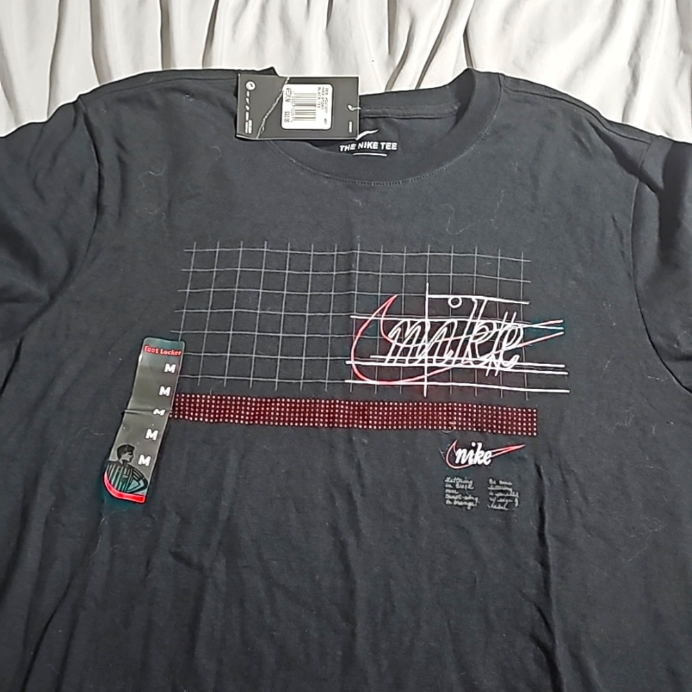 Men's Nike T-shirt. NWT